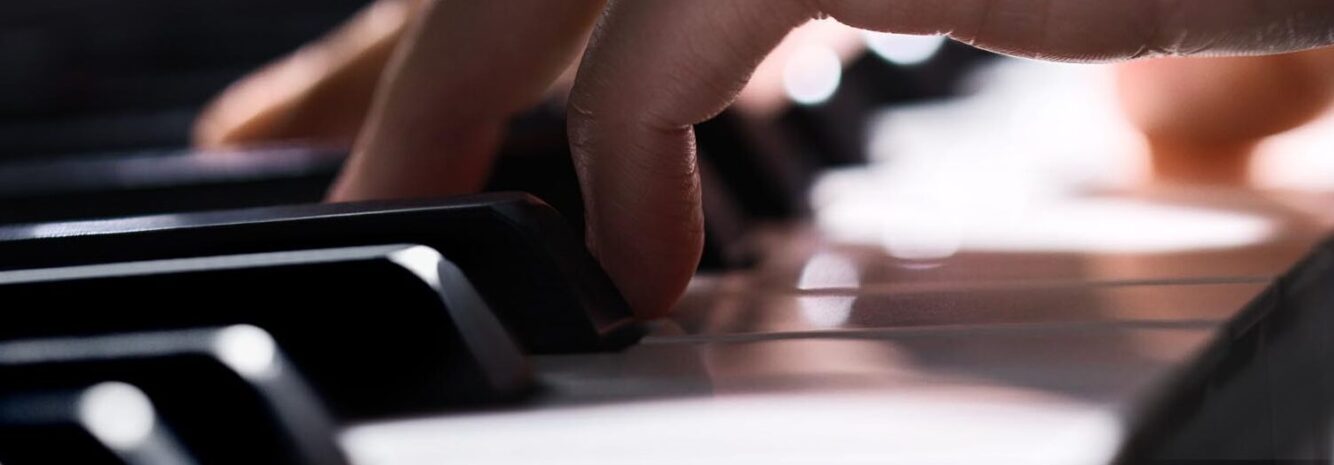 Yamaha CLP-875